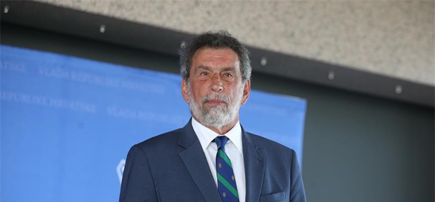 Fuchs: Nemamo preporuku da se zabrane maturalna putovanja u Grčku, apeliramo na dostojanstveno ponašanje maturanata